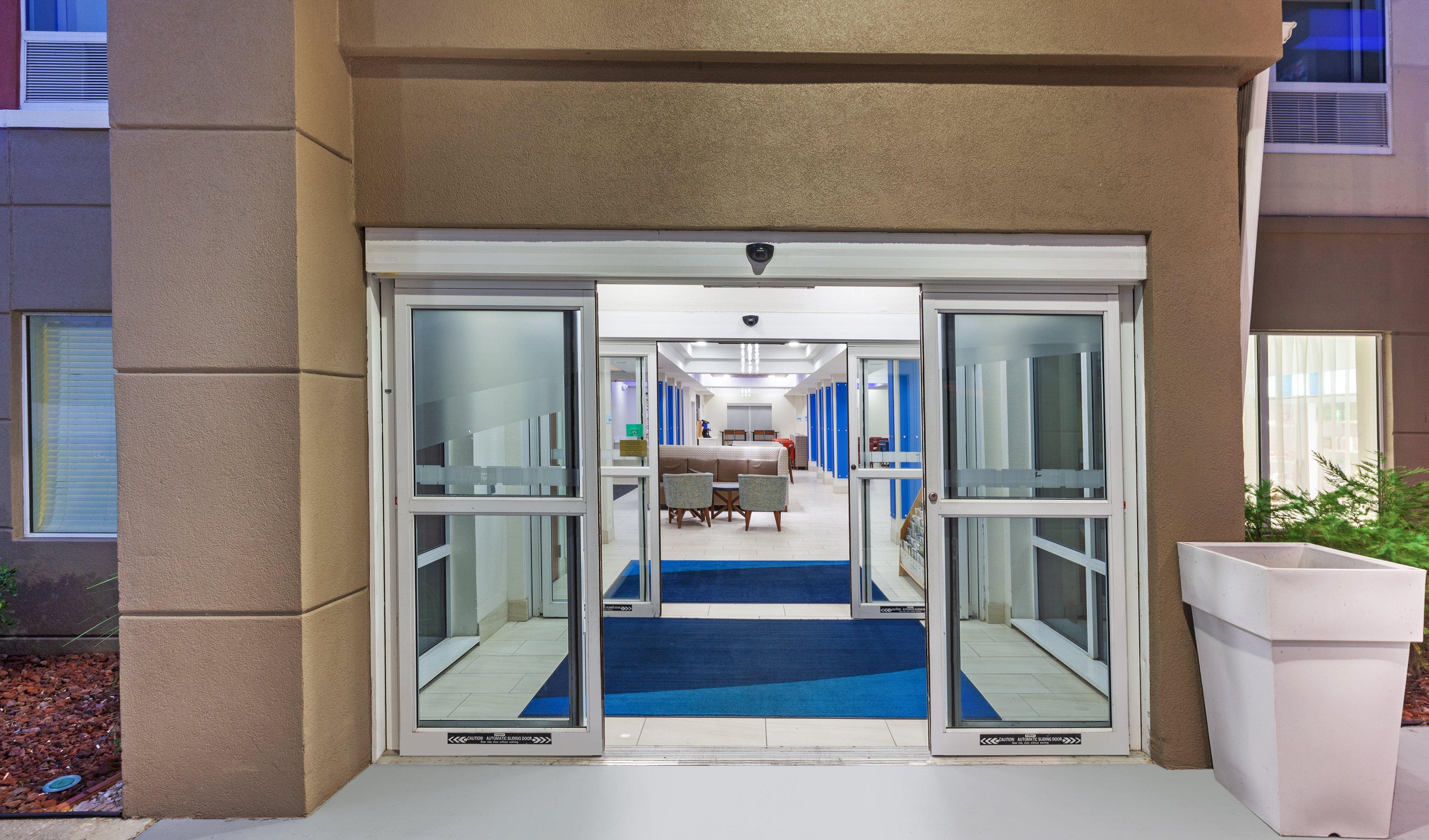 Holiday Inn Express New Orleans East By Ihg Exterior photo
