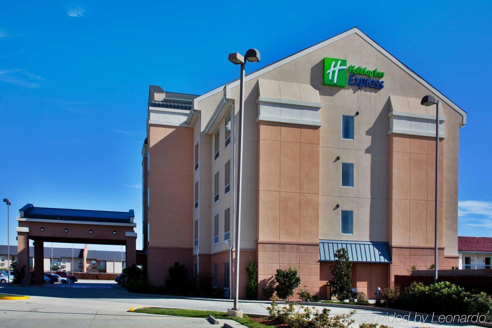 Holiday Inn Express New Orleans East By Ihg Exterior photo