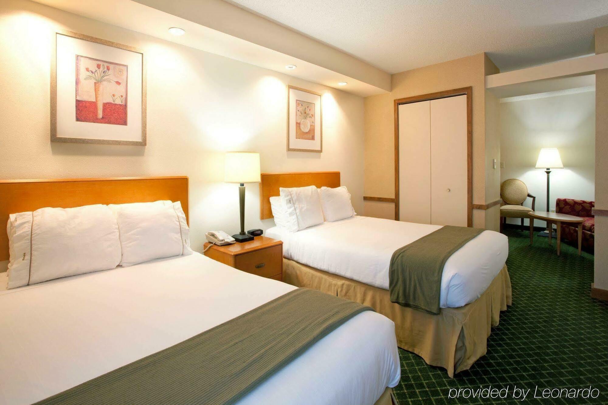Holiday Inn Express New Orleans East By Ihg Exterior photo