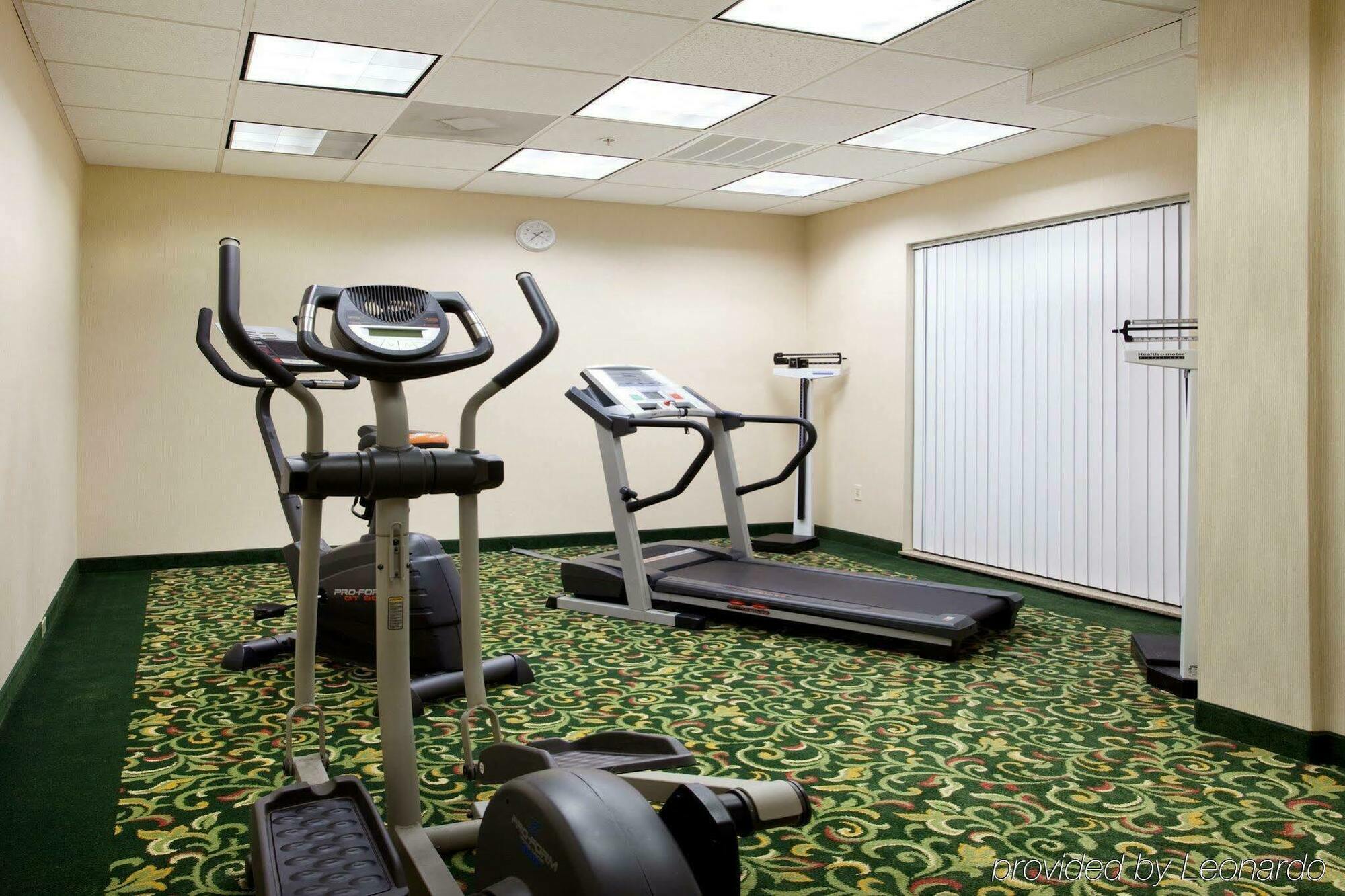Holiday Inn Express New Orleans East By Ihg Exterior photo